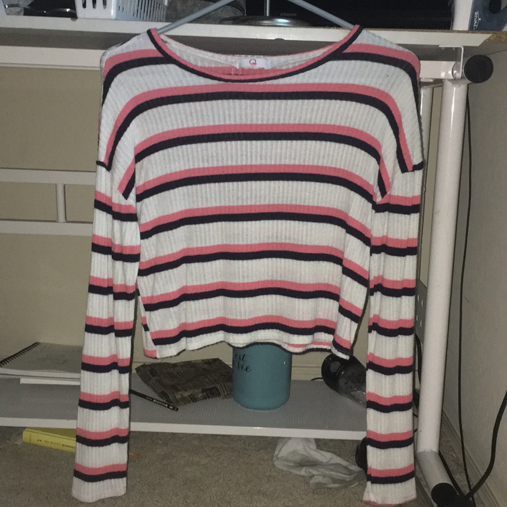 Long sleeve Half cropped shirt
